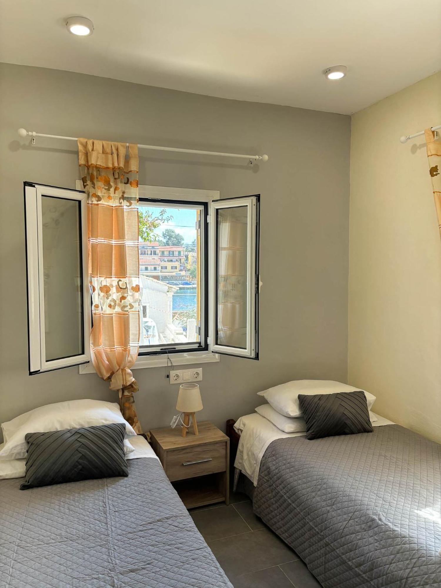 קאסיופי Antigone Apartments מראה חיצוני תמונה